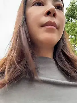 YaoYao8888 - 给哥哥们脱掉内裤直播2分钟