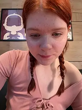 Freaky__Nikki - pussy play in doggy pose under the table
