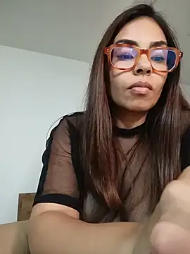 Ivanna2 - Show hairy pussy