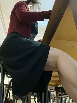 Masturbate-secretly - off underwear&bra behind stranger