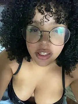 99_Lilith - Plug anal na varanda