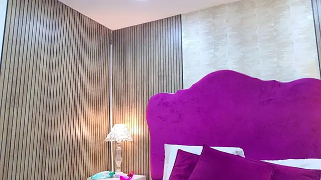 GabyKastell - Sexy dance in mirror 😈