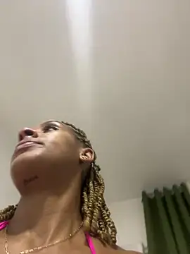 Julixxx22 - twerking NAKED