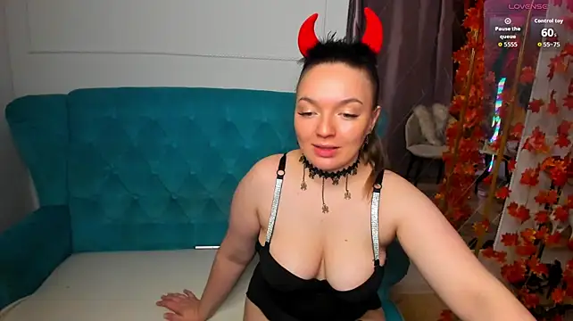 Nelly_Flores - spank ass