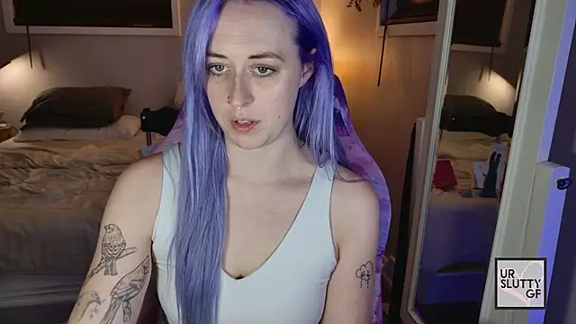 Ursluttygf - dildo tip tease + eye contact