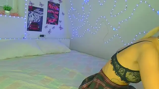 Asphira - tits massage
