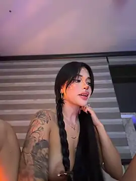Hanna_uwwu - saliva and show tits