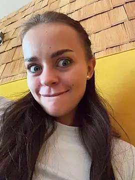 AngelinaTeller - Fingering pussy in cafe ☕️