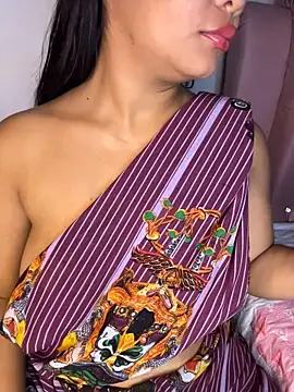 Shara_queen1 - 2 fingers in my pussy