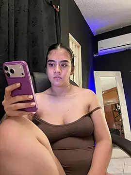 Alhaana_ - OPEN LEGS!! OPEN PUSSY!!