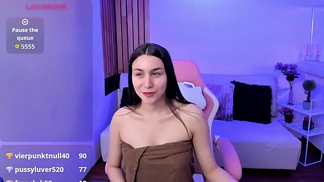 EmmaMyers1