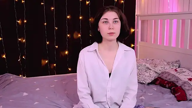 LauraleeSadiq - unbutton one button