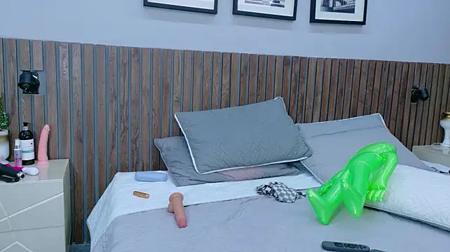 Amber_Mystic - let me suck my favorite toy