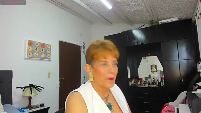 Angelina_Stone_65