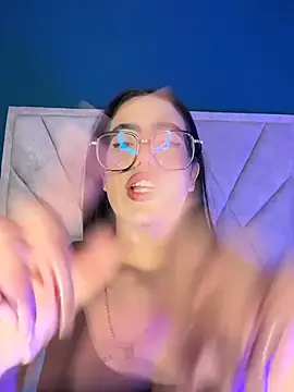 TopDollXXX - 3 FINGERS INSIDE PUSSY