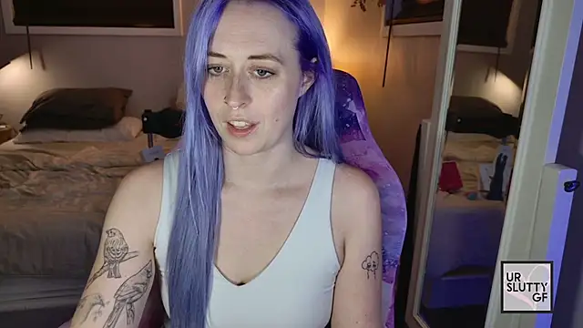Ursluttygf - dildo tip tease + eye contact