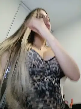 Eva_222 - SHOW TITS