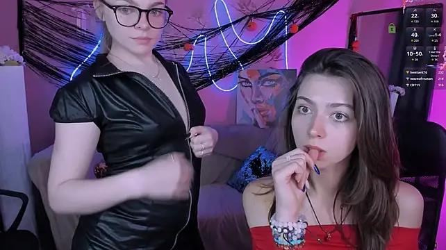 Kitniss_dreamy - flash boobs