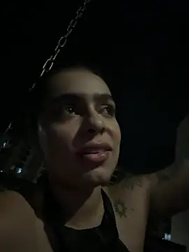 Alexa-Duque - Show my tit in public