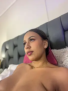MiilaBlake - MISSIONARY DEEP & HARD FUCK