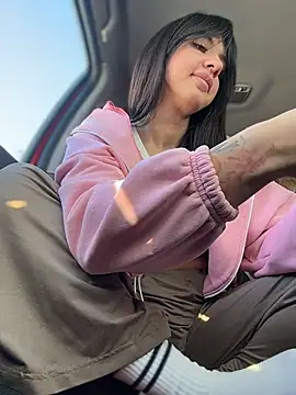 JulliaVegas - Slap ass
