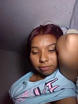 Amelie_26 - Naked mommy