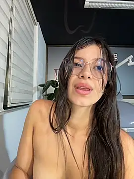 Iris_cuteface - wet masturbation