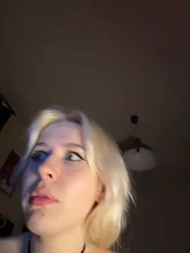 Viviennedoll - VIVI CUM CUM CUM CUM!!!!
