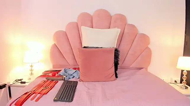Emma__Slave - ⛓️🔥Reverence to my master!