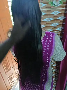 Younger_Couples - boobs show