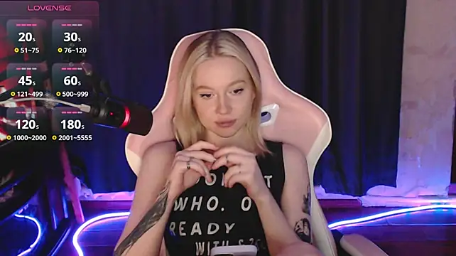Lisa_fantasy - flash tits
