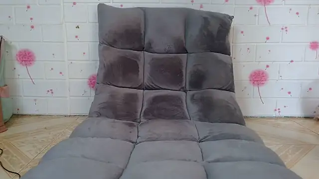 MiaBaba - Play dildo in pussy