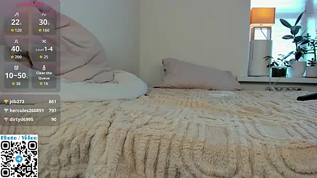 Helen__spark__ - sit on your face. please me good <3
