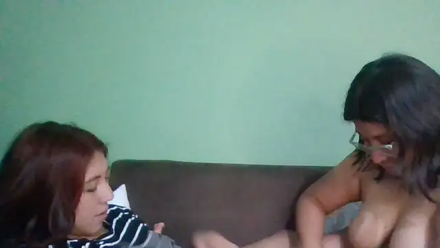 Sarah12333 - bañarnos juntas