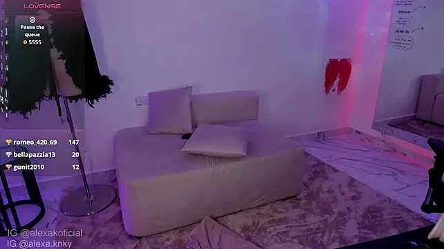 _kinkyalexa_ - Naked