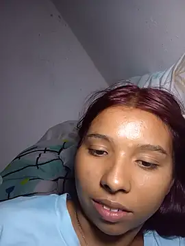 Amelie_26 - Naked mommy