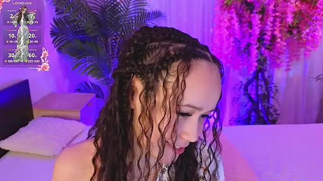 KaraParsons - 💕rub my clit + suck nipples💕