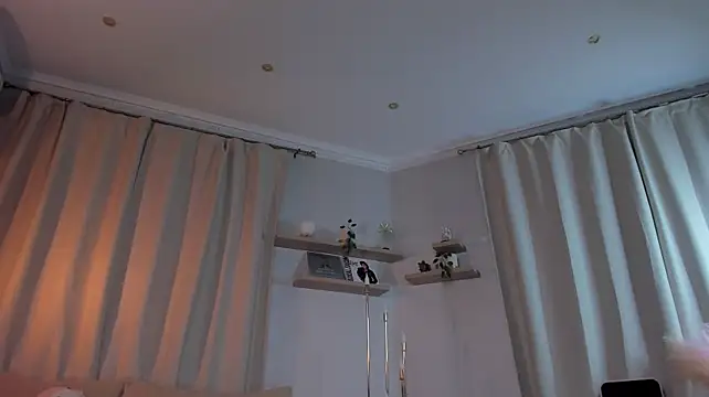 DominikaElis - Bounce my sweet tits