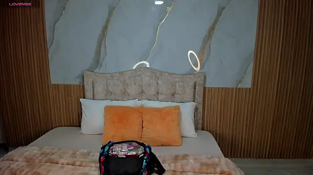 Mia_18v - BIG SQUIRTING