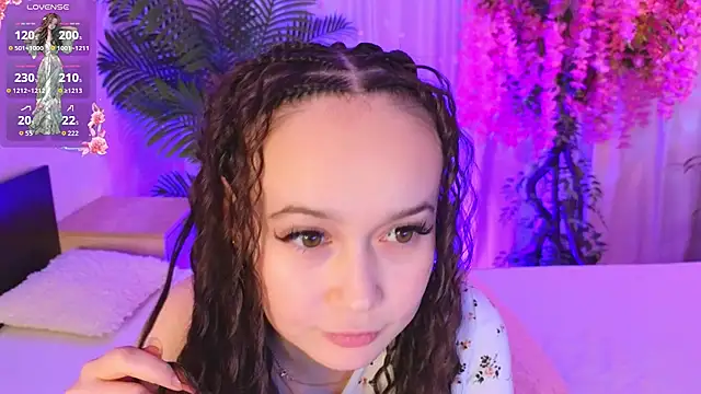 KaraParsons - 💕rub my clit + suck nipples💕
