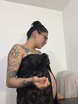 Esmeralda_hairy - Olí or cream on Nelly