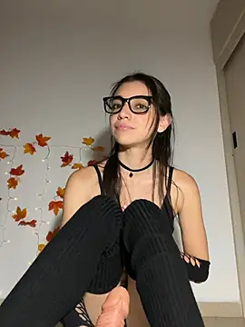 Persephone___ - :gift:naked 10 min+clit play:gift: