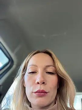 LavenderHot - Show pussy slap pussy