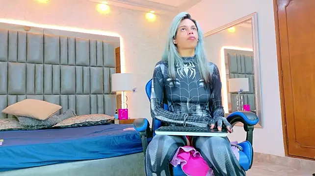 AlanaHouston - 💋 Lick my lips slowly
