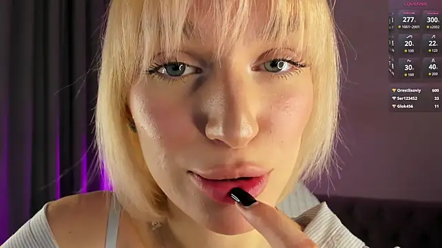 Ice_Strawberry - suck naughty fingers