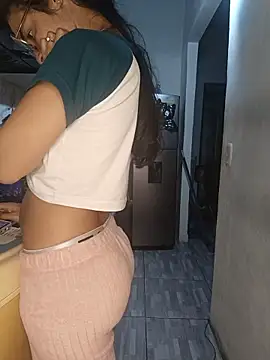 Kingofqueenxxx - I suck his cock.