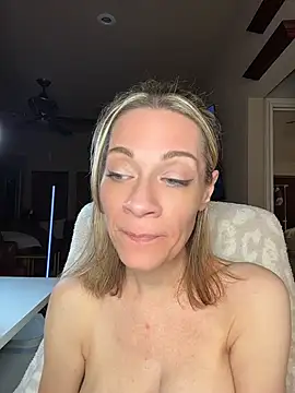 EdenDelilah1 - Play with Pussy