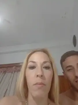Luliyfoco - Anal en 4 con leche adentro