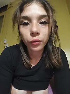 Mariamac420 - Suck tits