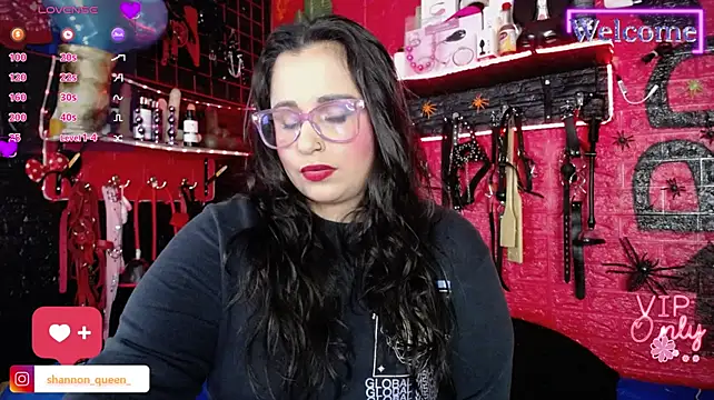 Dark_empire_BDSM - show tits
